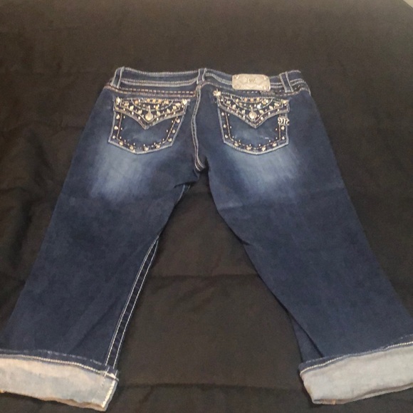 Capris - Picture 3 of 5